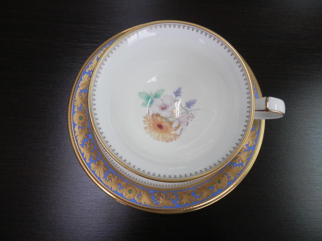 ノリタケ ボーンチャイナ(グランブロシェ)セット