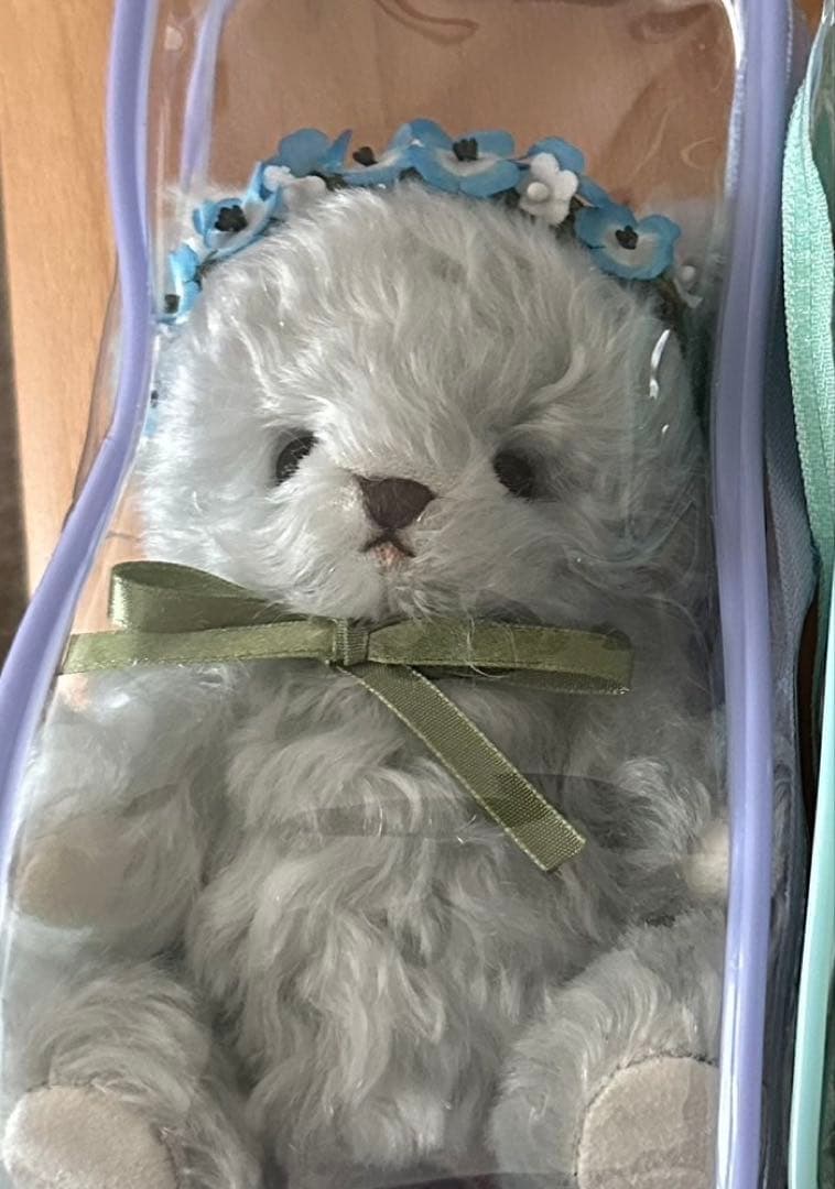 水色のくまのぬいぐるみ 青い花の冠 ☆ケアベア☆クマ☆キャラクター☆テディベア☆パステルブルー