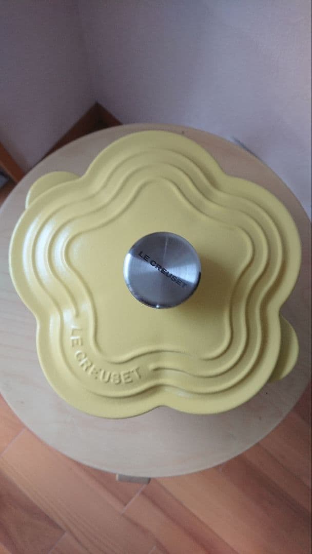 ル・クルーゼ◎ミモザ◎ココットフルール◎新品◎未使用限定廃盤品◎20センチ