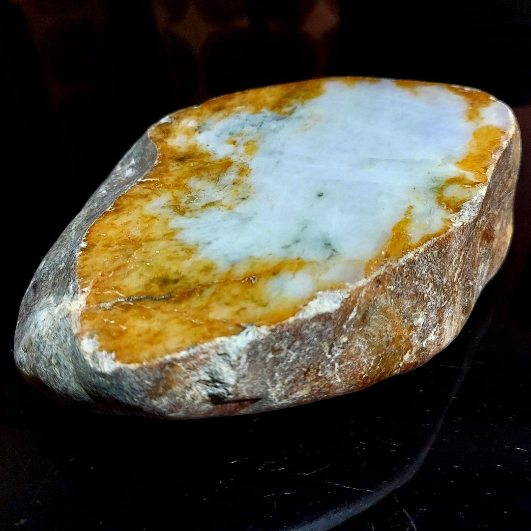 大人気のラベンダーカラー♪ 大きな本翡翠 JADEITE 原石 1面磨き 353