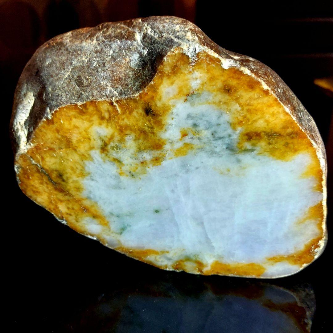 大人気のラベンダーカラー♪ 大きな本翡翠 JADEITE 原石 1面磨き 353