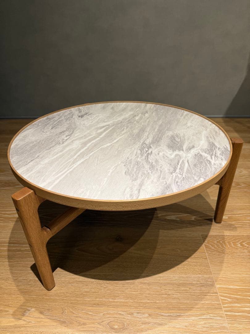 FORM マーブルラウンドテーブル Sサイズ ほぼ未使用/新品価格47,850円