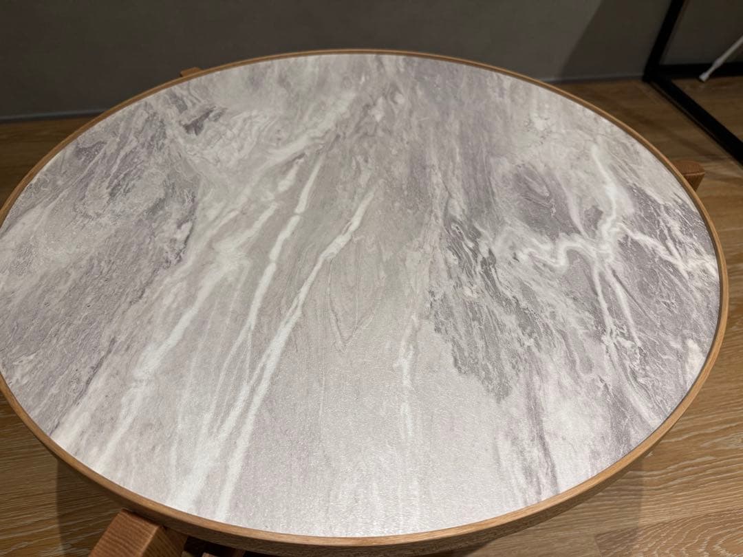 FORM マーブルラウンドテーブル Sサイズ ほぼ未使用/新品価格47,850円