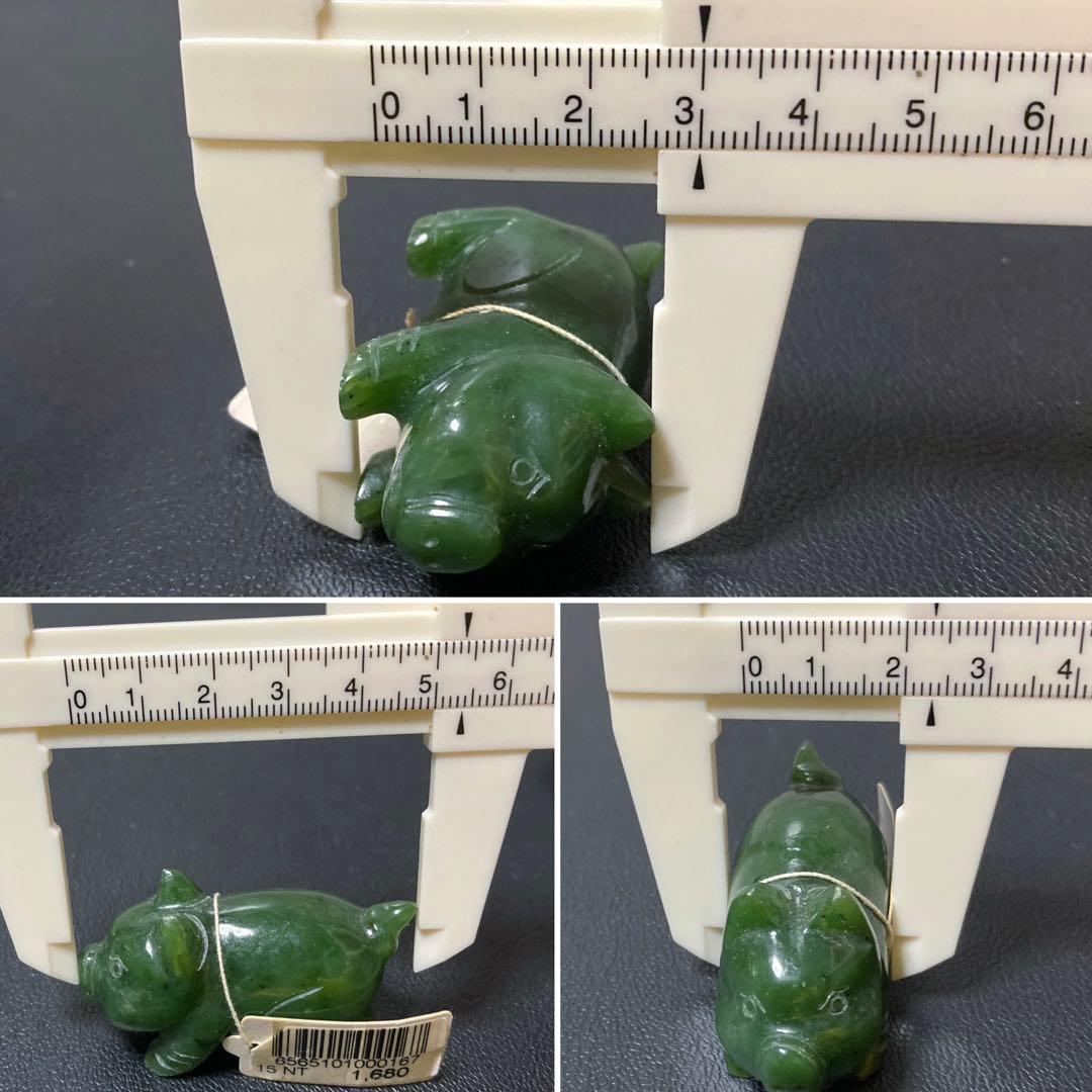 翡翠 台湾 オブジェ ヒスイ 豚 ぶた ブタ 置物 - メルカリ