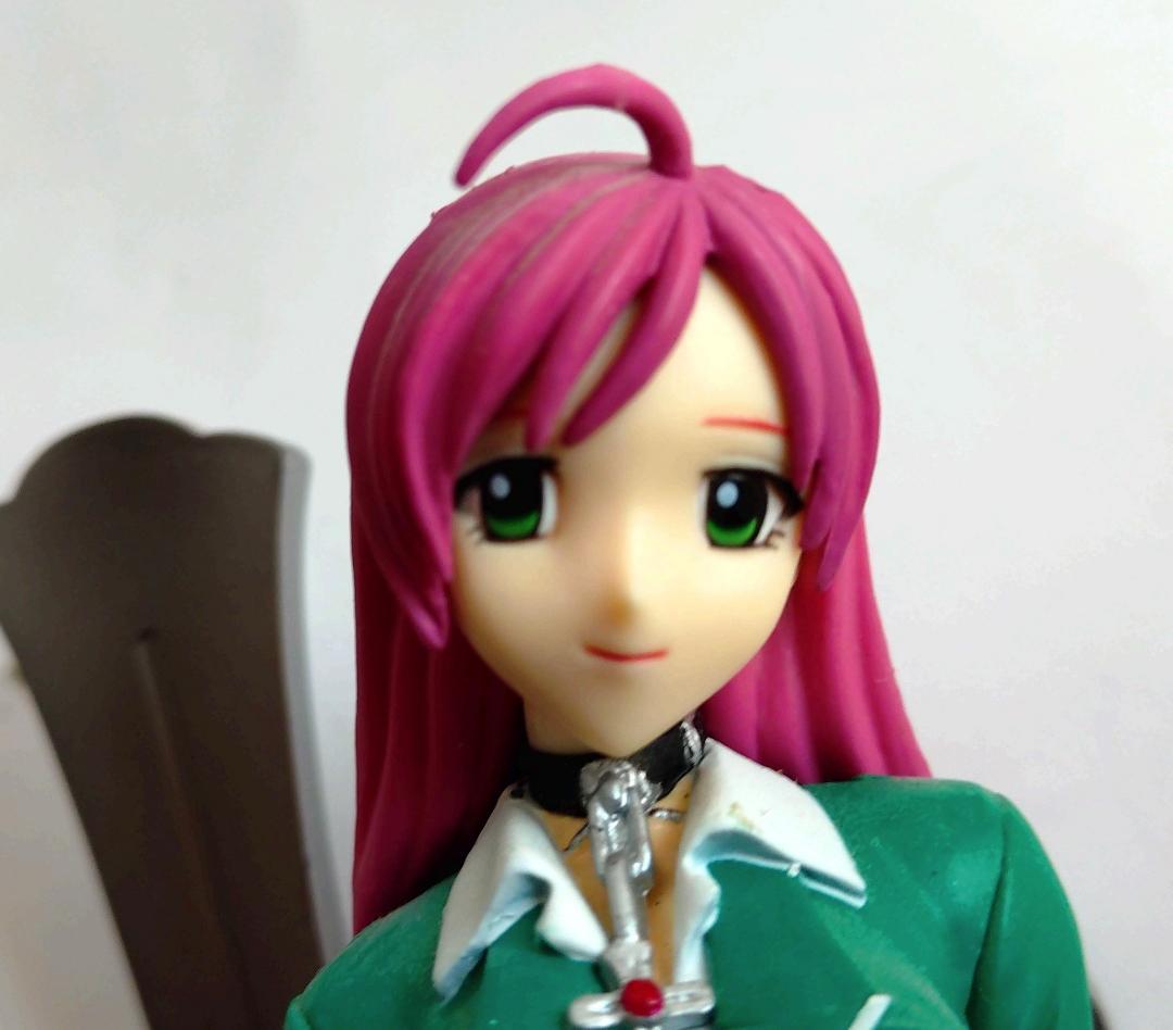 ロザリオとバンパイアフィギュア２体まとめ売り　黒乃胡夢と赤夜萌香　中古品箱無