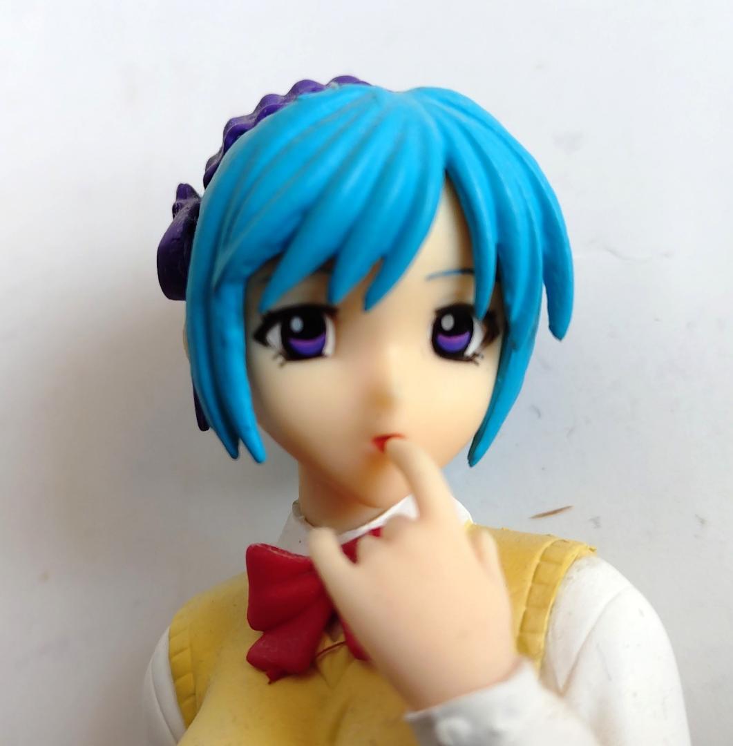 ロザリオとバンパイアフィギュア２体まとめ売り　黒乃胡夢と赤夜萌香　中古品箱無