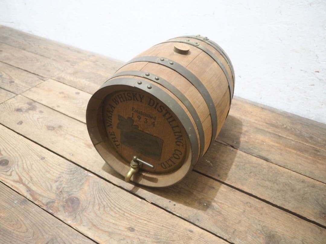1240 ヴィンテージ　ウィスキー樽のオブジェ　ニッカ　レトロ　バー　パブ　蛇口