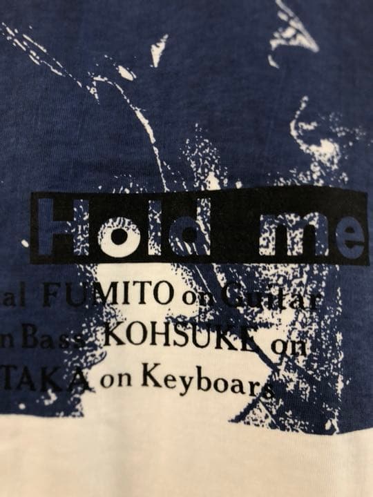 美品 ZARD Hold me Tシャツ サイズL 坂井泉水 ザード 希少 - メルカリ
