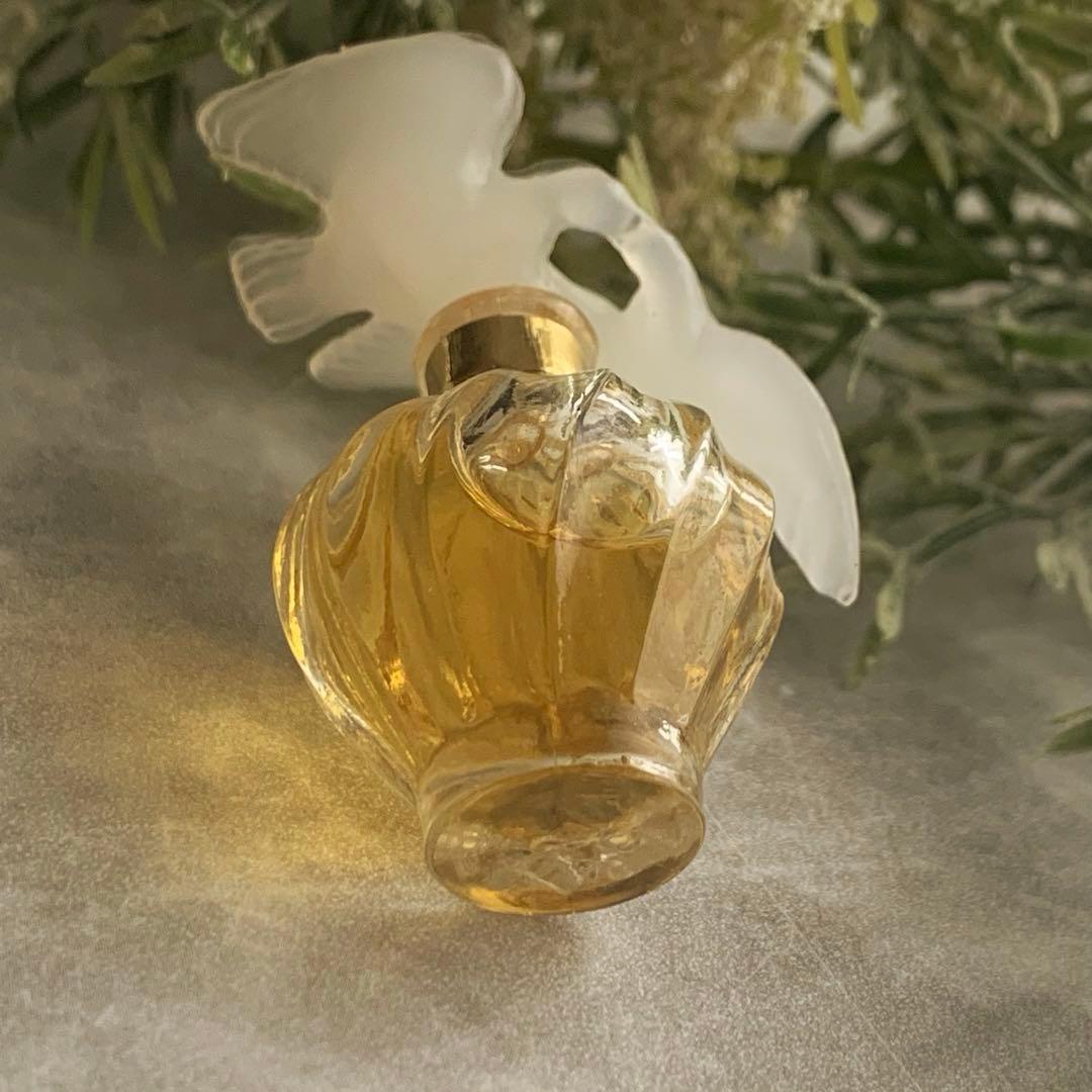 非売品】ニナリッチ レールデュタン 3ml 二羽鳩 香水瓶 コレクション