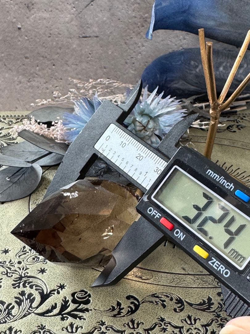 クールビューティー　スモーキー　レムリアンシード　アシンメトリー　ダイヤモンド