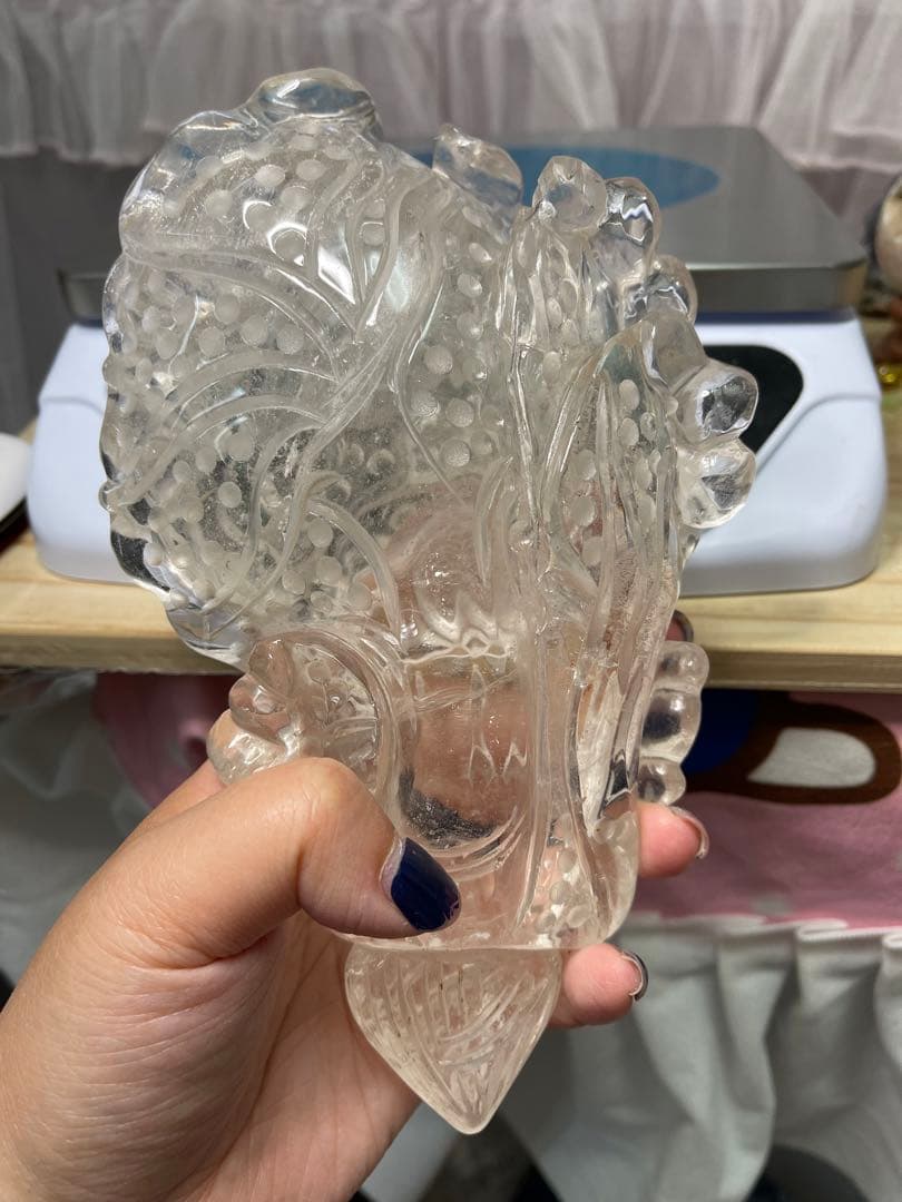 天然石高品質高透明‼️水晶　手彫り　白菜の形に彫刻した物　白水晶