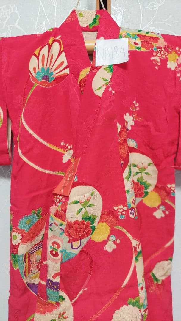 NA184アンティーク子供着物綺麗しつけ糸付き着丈77センチ裄丈24センチ正絹
