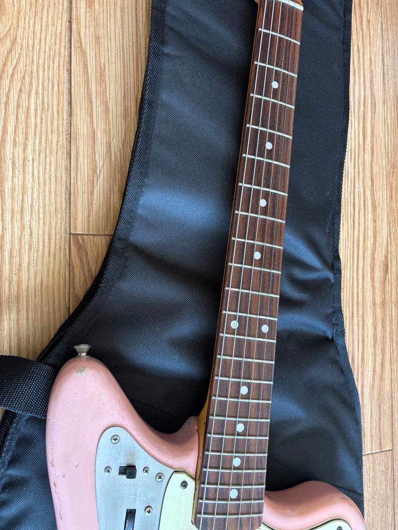 Fender Japan JG66 jaguar シェルピンク ラッカーレリック - メルカリ