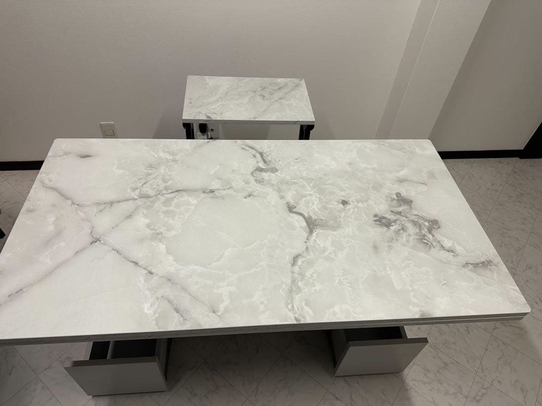 【大容量収納付き 昇降式センターテーブル】