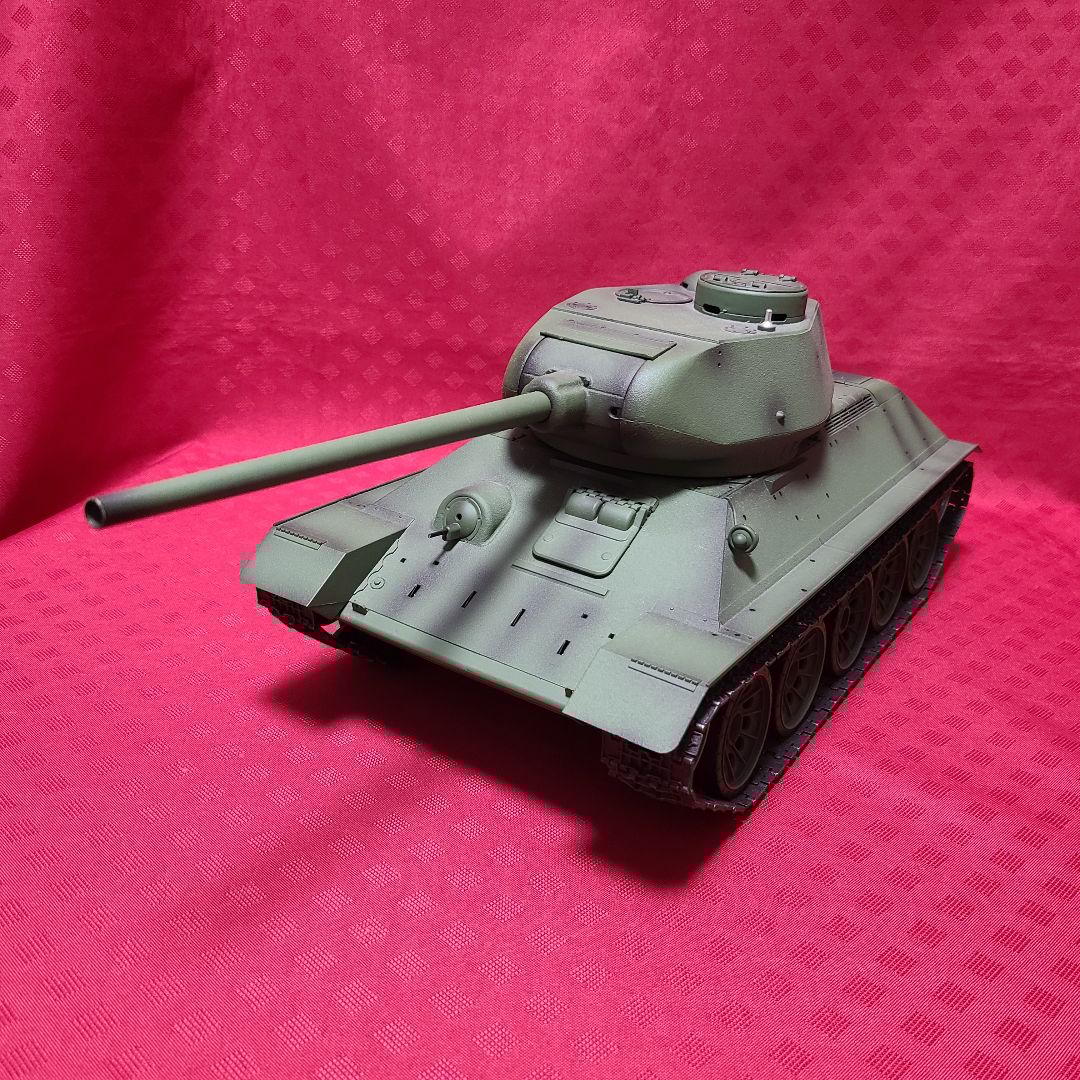 【ジャンク】 ヘンロン RUSSIAN ARMY TANK T-34/85
