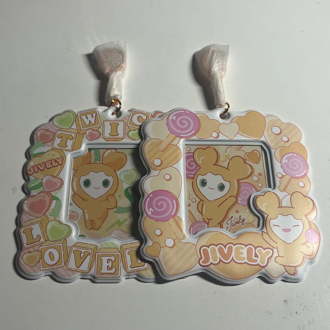 TWICE ジヒョ ジブリー カードホルダー 2種 - メルカリ