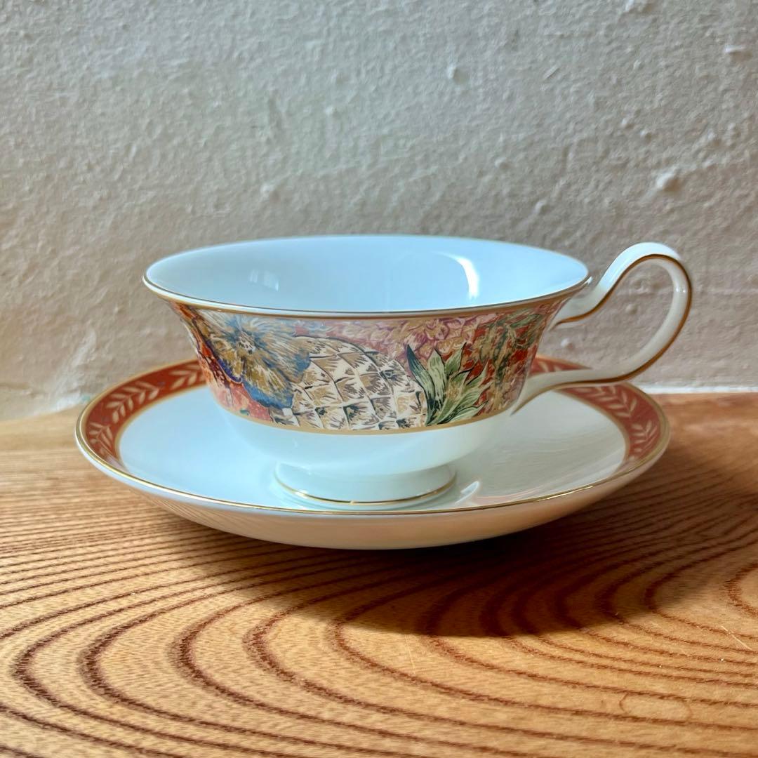 ウェッジウッド 廃盤品 カップ&ソーサー オーガスタス - メルカリ