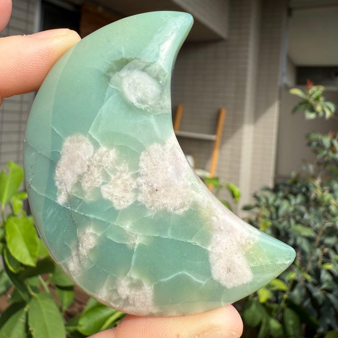高品質　グリーン桜瑪瑙　ムーン　月　握り石　70g 底面磨き　自然石③