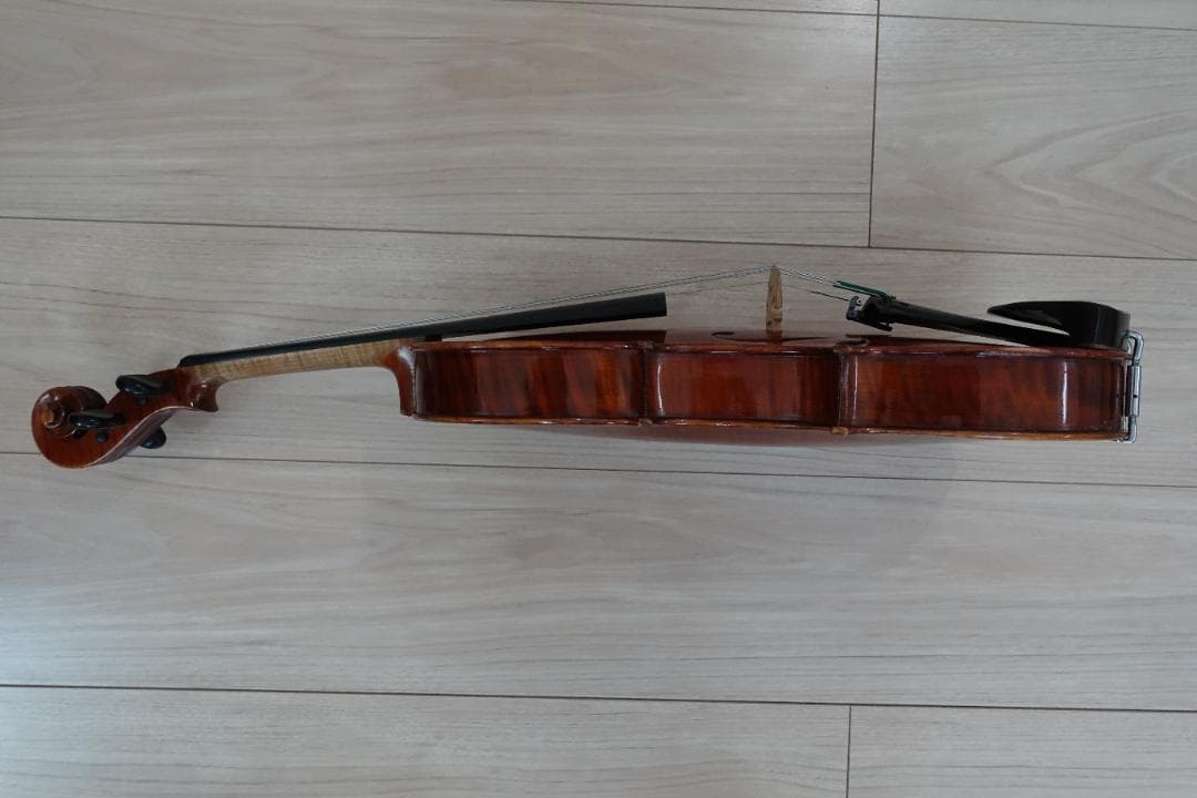 フレンチ・モダンヴァイオリン1982年 裏板一枚 中古品 - メルカリ