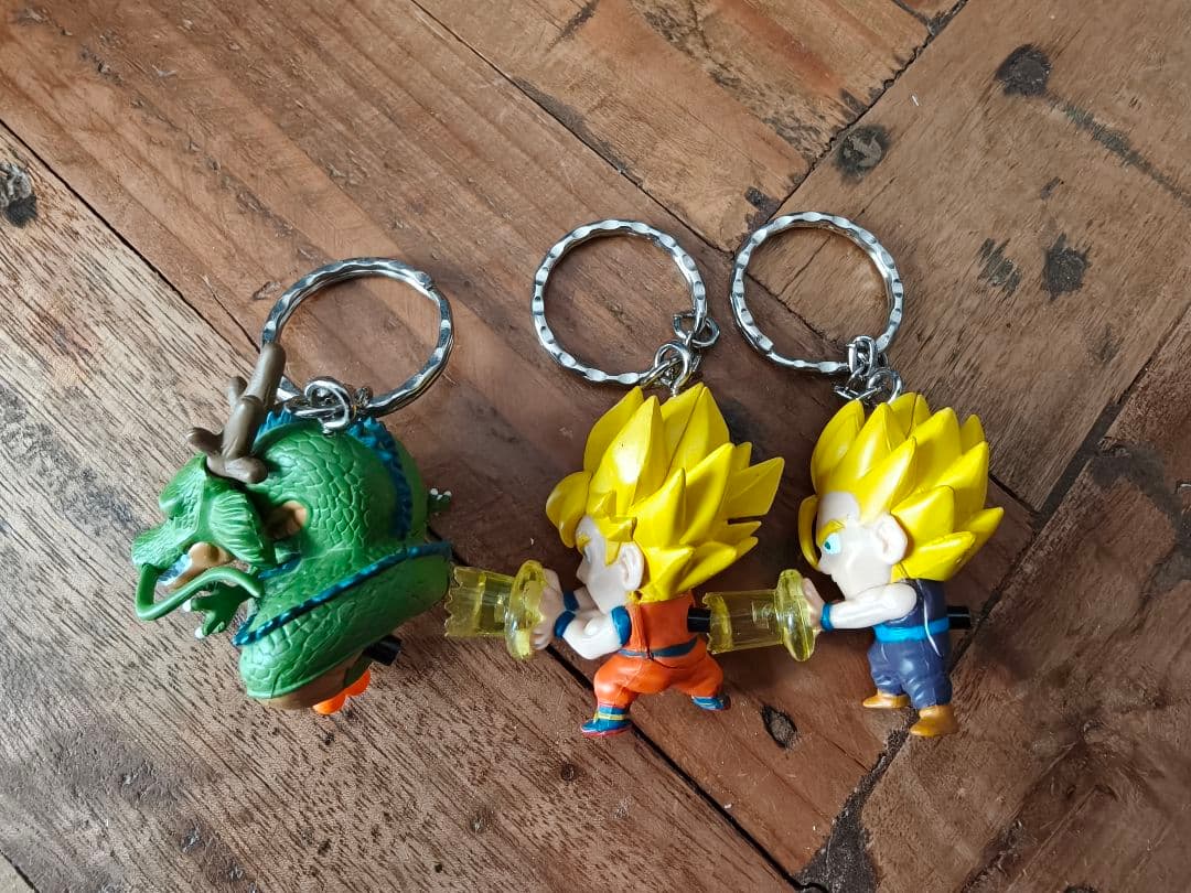 祝日割引】ドラゴンボール キーホルダー 3個セット - メルカリ
