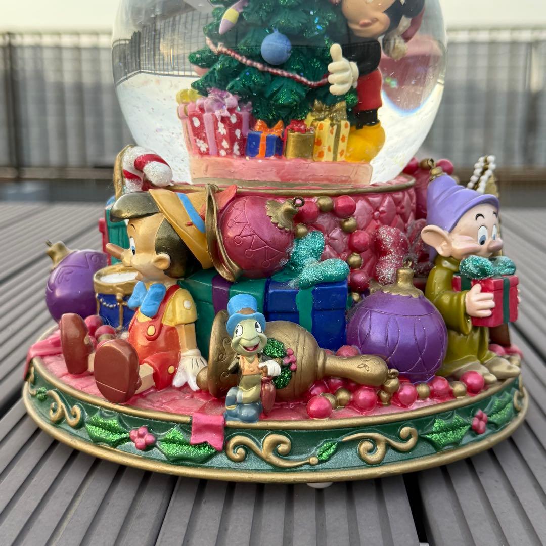 ディズニーミッキーピノキオ白雪姫ダンボアリス スノー グローブ