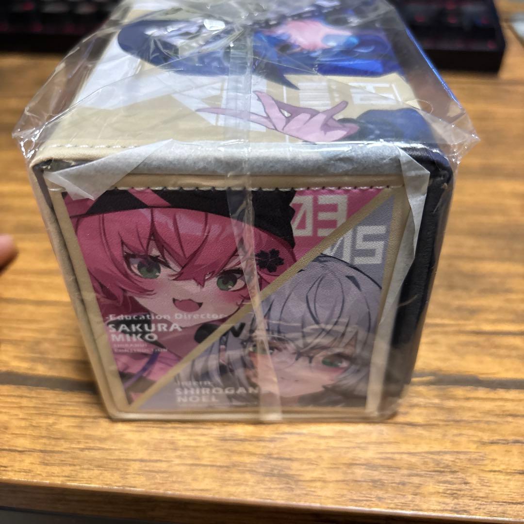 月末セール‼️】【未開封品】混沌の女神様 ホロライブ 合皮デッキ