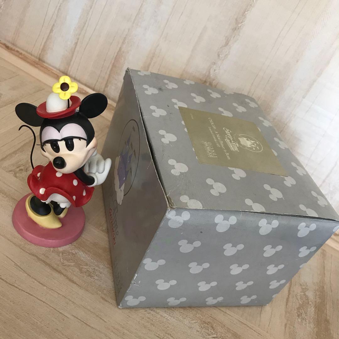WDCC ディズニー　ショーケース　ミニー　フィギュア　陶器　置物　限定品　③
