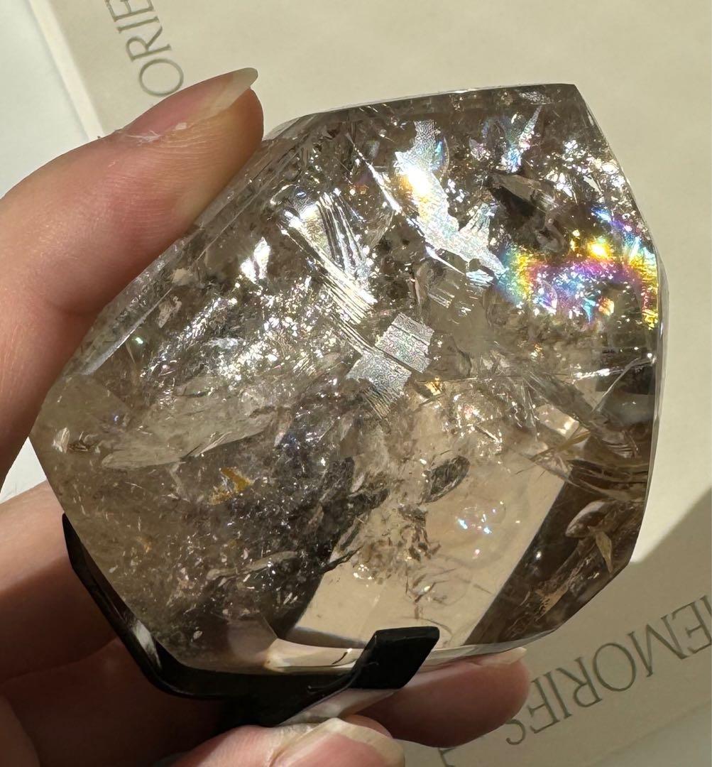 スタンド付き アイリス スモーキー クォーツ フリーフォーム 虹 Smoky