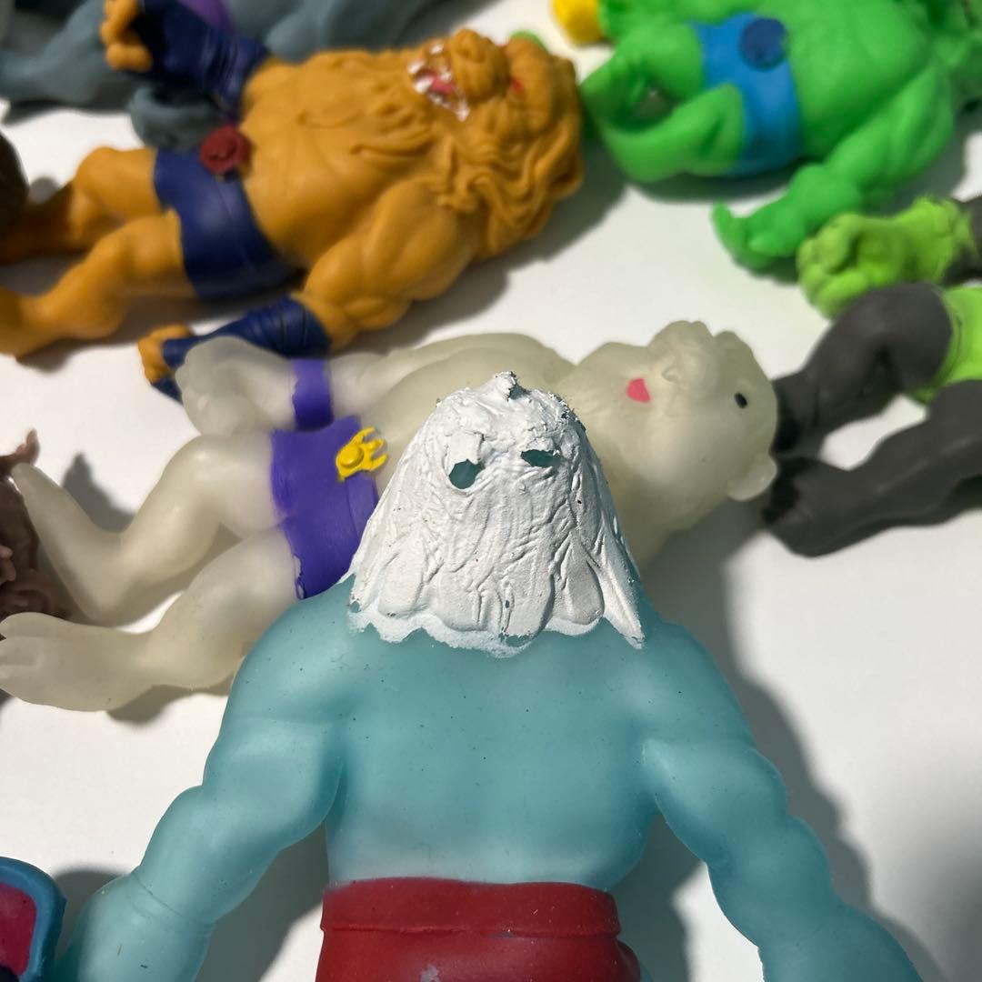 ストレッチーズミュータント16体　ダークウルフオリジナルキャップ