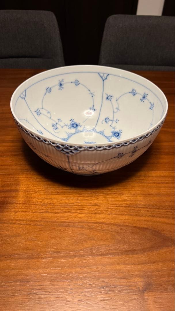 ロイヤルコペンハーゲン　ボウル24cm 大型　 ブルーフルーテッド ハーフレース