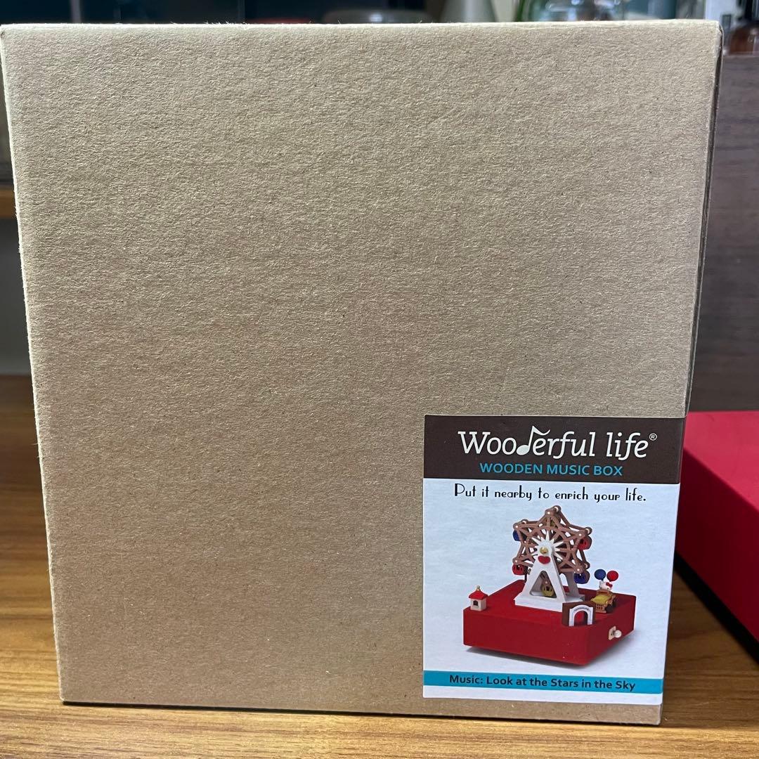 【廃盤　希少】2015年製　ジオラマ　ハローキティ 観覧車 木製オルゴール 箱付