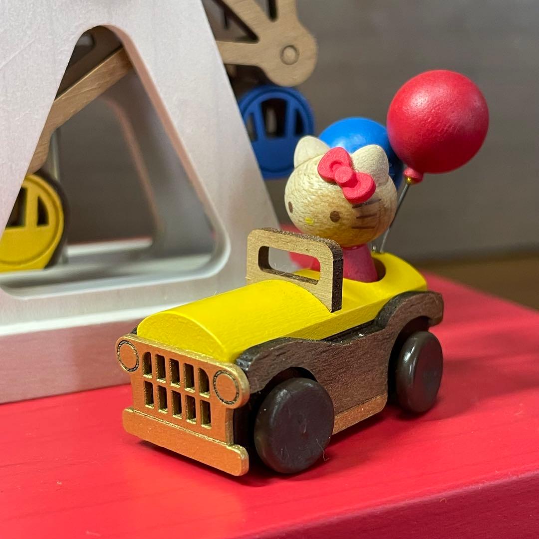 【廃盤　希少】2015年製　ジオラマ　ハローキティ 観覧車 木製オルゴール 箱付
