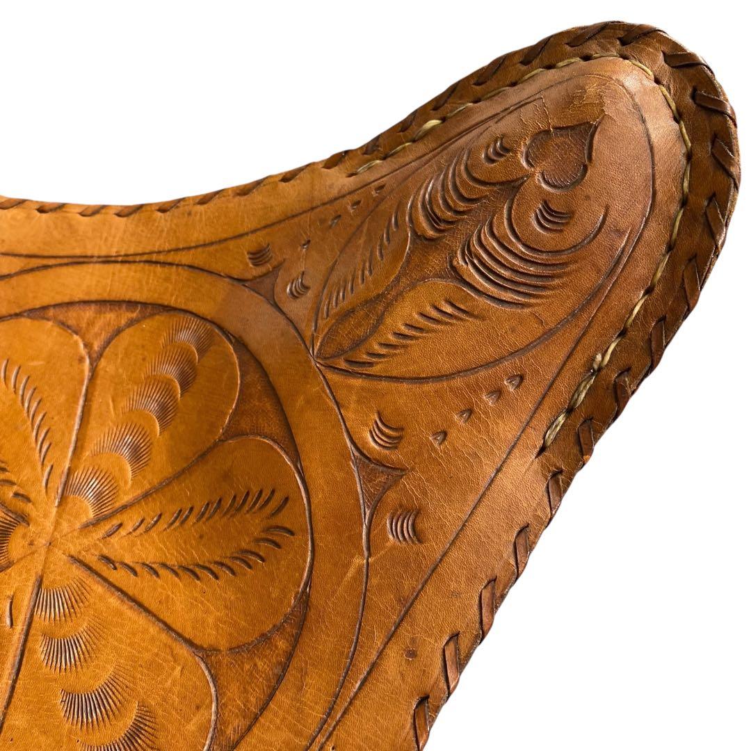 ハンティングチェア レザー ビンテージ　彫刻