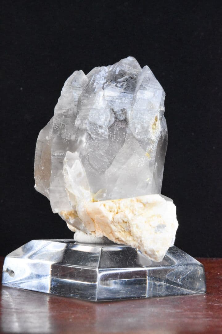 山梨県甲府市黒平産 スモーキークォーツホワイトキャップセプター