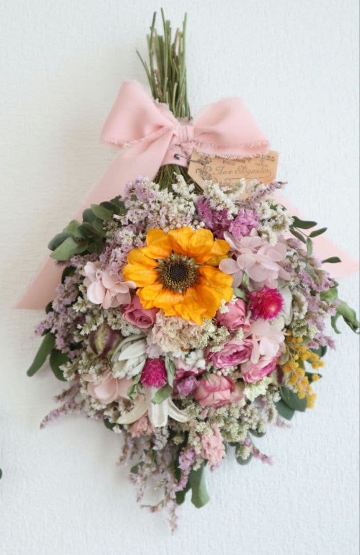 ドライフラワーꕤ︎︎ひまわりとバラと小花いっぱいスワッグꕤ︎︎花束2点セット