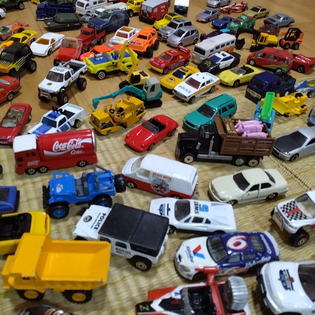 車　ヘリ　レースカー　ミニカー　いろいろ