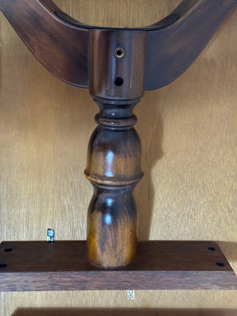 希少　美品【カリモク】コロニアル テーブル　リビングテーブル　天板ガラス付き