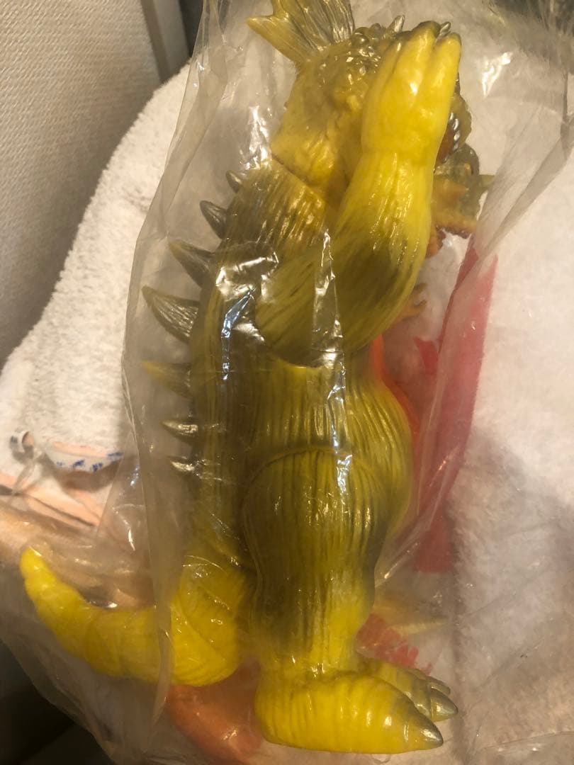 ZOLLMEN/ゾルメン 双生獣バジラ (RUMBLE MONSTERS限定)黄