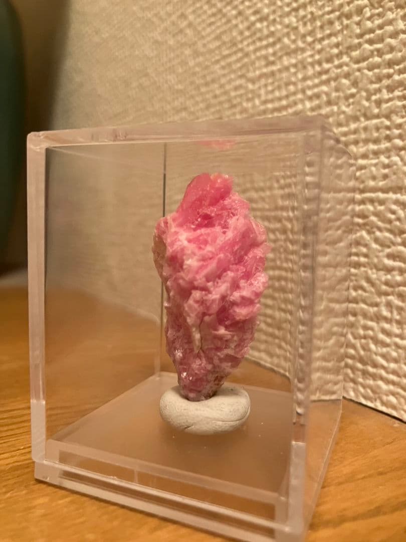 高品質、コレクションサイズ‼️北海道稲倉石鉱山産　ロードクロサイト原石