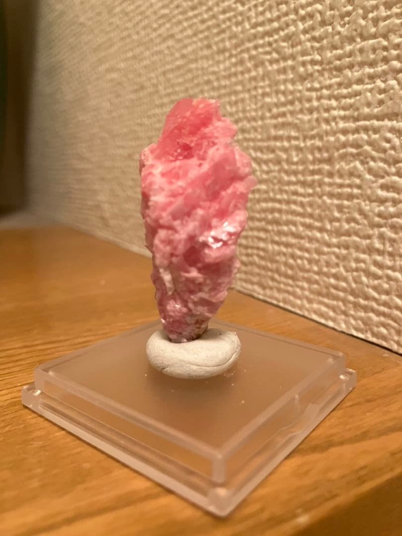 高品質、コレクションサイズ‼️北海道稲倉石鉱山産　ロードクロサイト原石