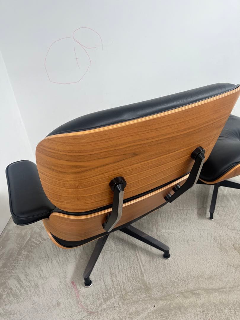 You　本日限定値下　イームズラウンジチェア&オットマン