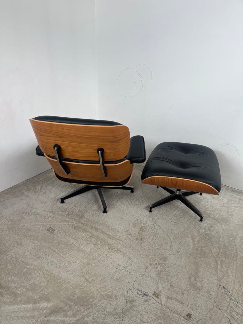 You　本日限定値下　イームズラウンジチェア&オットマン