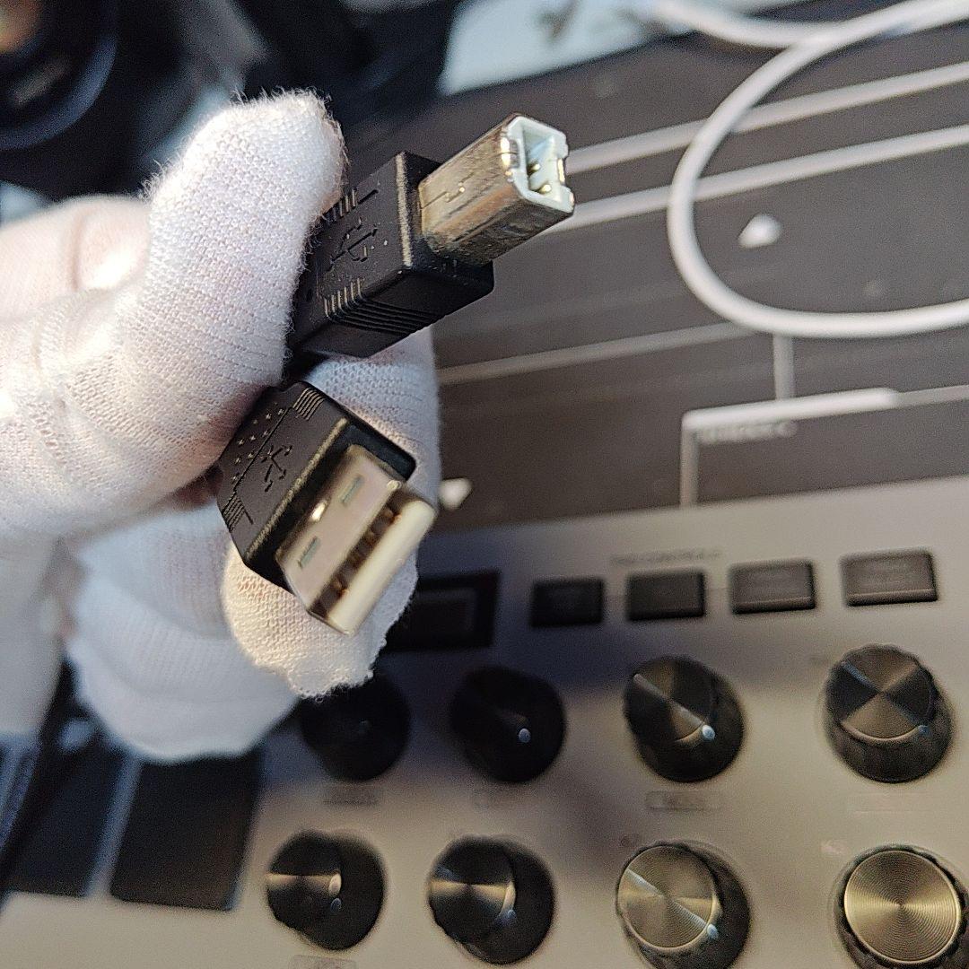 AKAI MPK mini Professional 通電確認済み MIDI