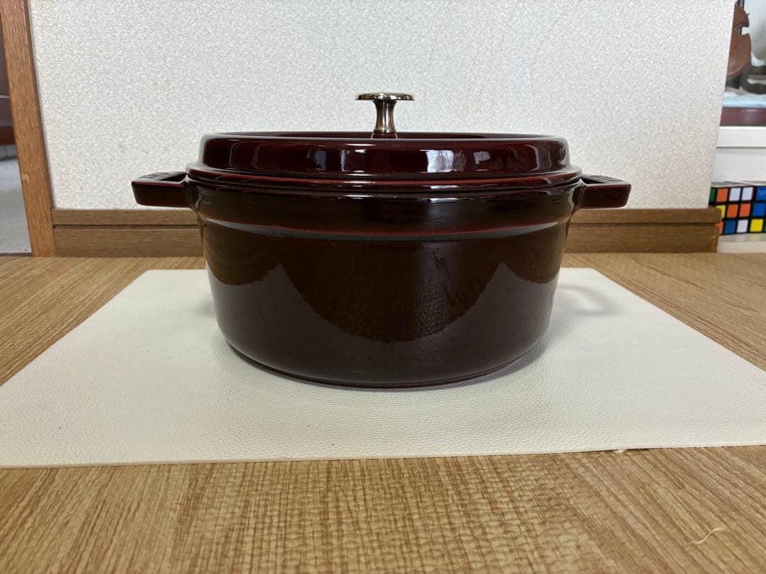 ストウブStaub　ココットラウンド24cm グレナディンレッド