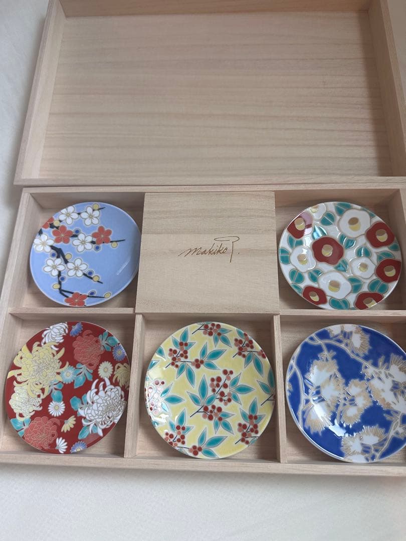 新品未使用】タキマキ 九谷焼き 豆皿5枚セット 滝沢眞規子 - メルカリ