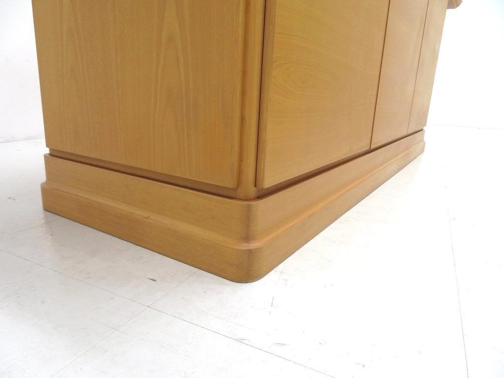 美品　天童木工　サクラ材　サイドボード　収納　キャビネット　チェスト　モダン