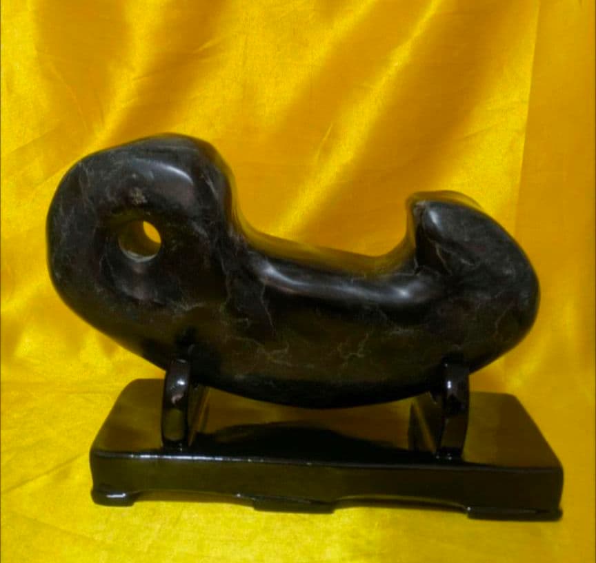 【次は貴方の番です】⭕️最高最強金運財運魔除　勾玉蛇石3.5キロ