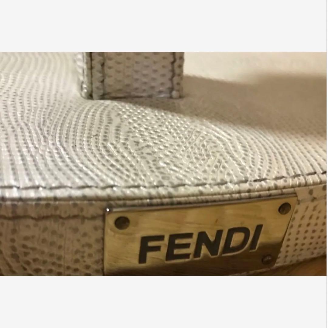 フェンディ ballet small table