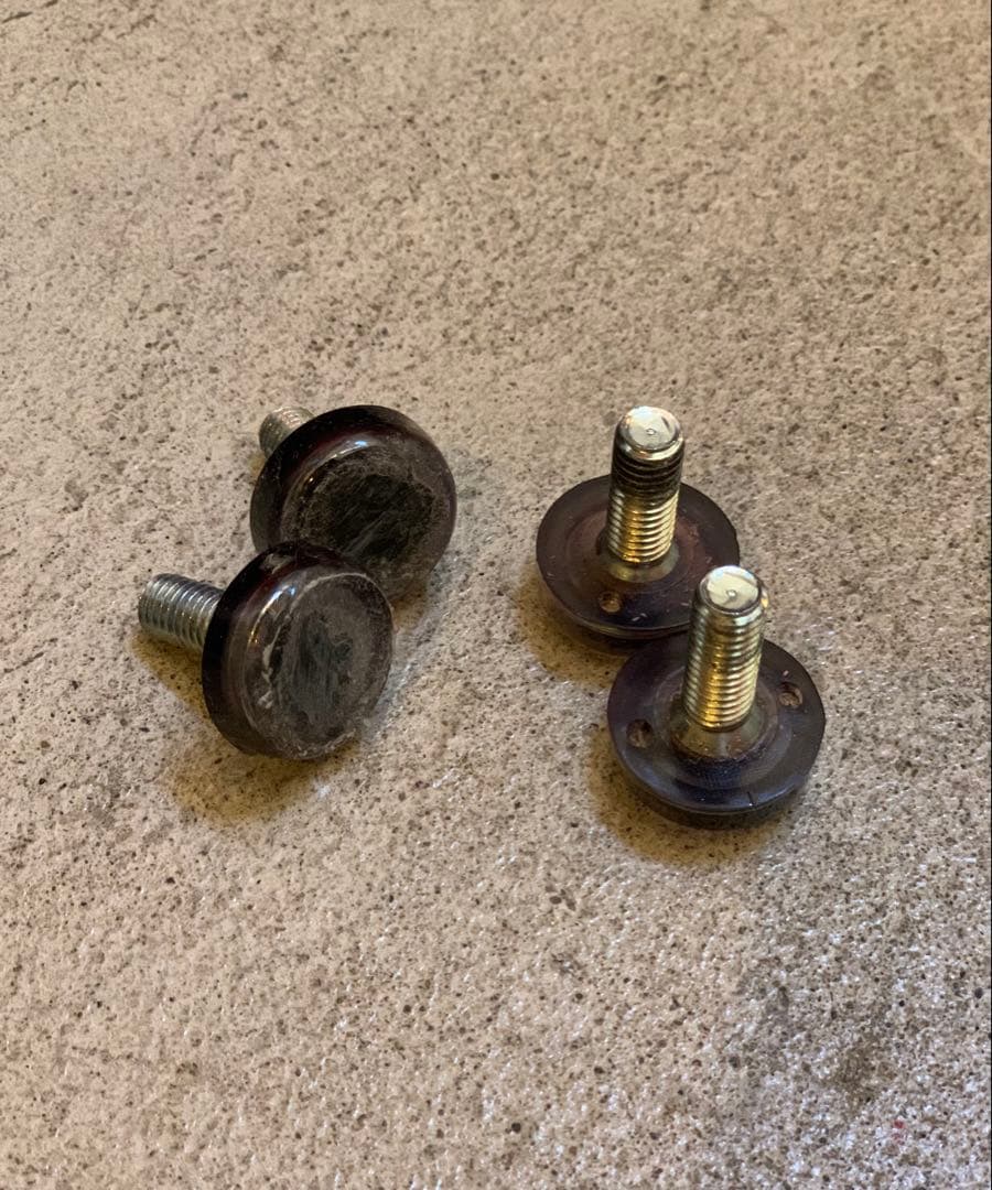 グレーの布製ソファ・デイベッド・ベンチソファ