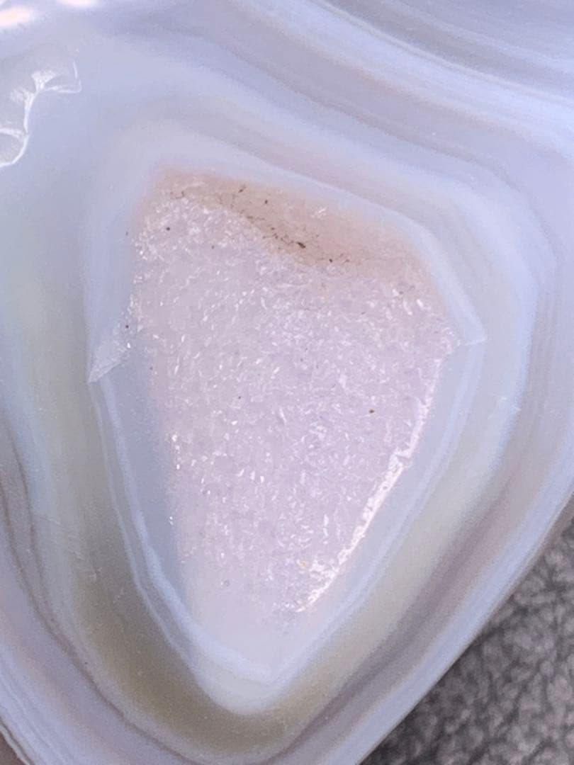 0606168  天然瑪瑙水晶共生ハート型